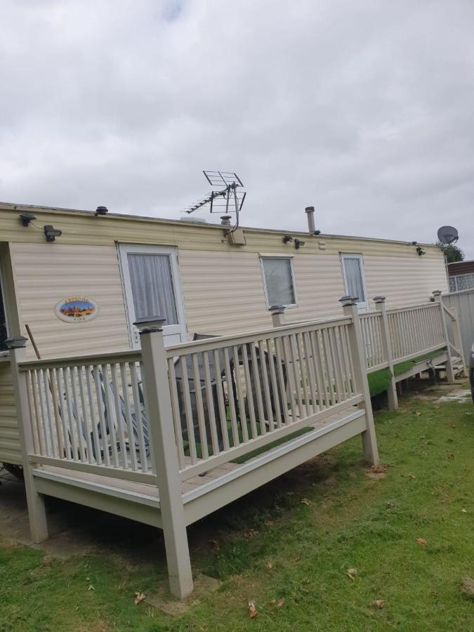 R And B Static Caravan Skegness Εξωτερικό φωτογραφία